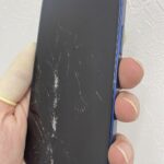 iPhone12miniのガラスが割れて画面が点かない！？修理はスマップル赤坂店に！