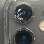 iPhone11のカメラ修理！カメラ表面のガラスが割れた！？